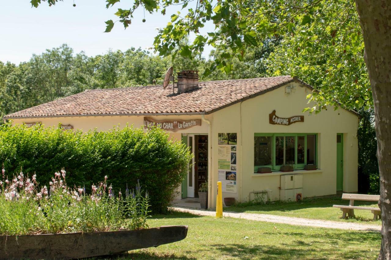 Camping L'Ilot Du Chail Sansais Esterno foto